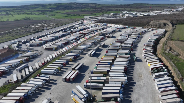 Yunanistan'daki çiftçi eylemleri sınırda tır yoğunluğunu artırdı