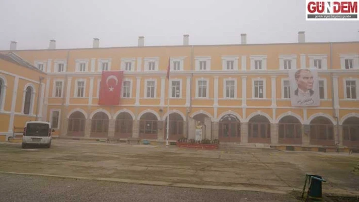 1'inci Murat Anadolu Lisesi'nin çatı ve dış cephe onarımı sonlandı