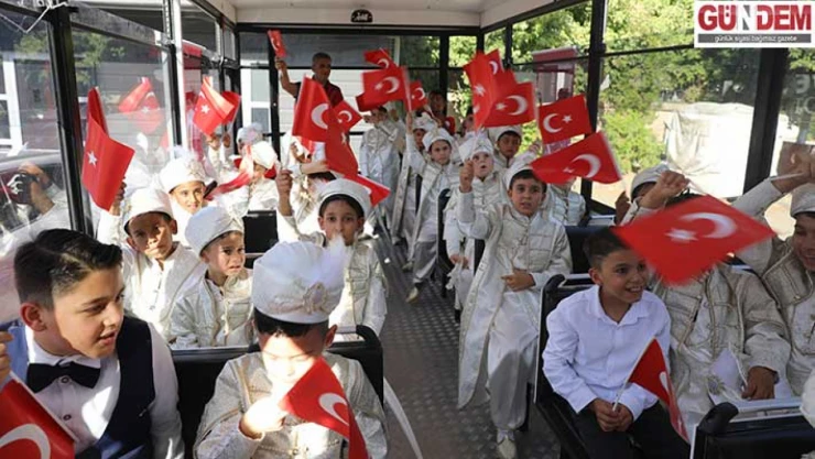 30 çocuk için sünnet şöleni düzenlendi