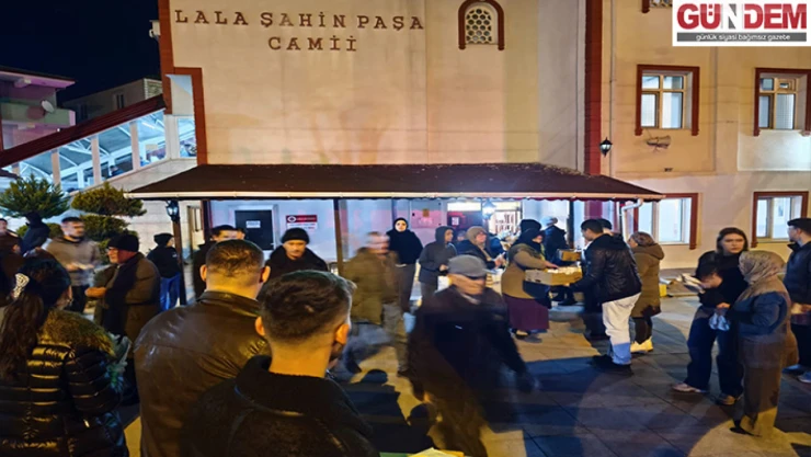 AK Parti ramazan ruhunu yaşatmak için vatandaşlarla buluştu