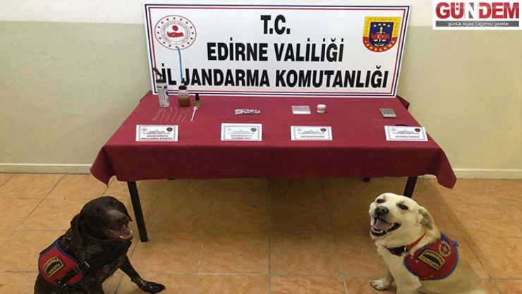 Araçta yapılan aramada uyuşturucu ele geçirildi