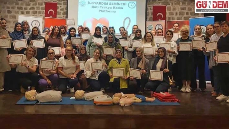 Batı Trakya kadın platformu üyeleri Edirne'de ilk yardım eğitimi aldı