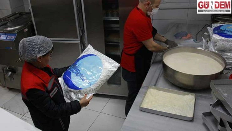 Bayram Öncesi Tatlıcı Ve Şekerlemeciler Denetlendi