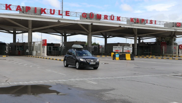 Bayrama memleketlerinde girmek isteyen gurbetçilerin gelişleri sürüyor