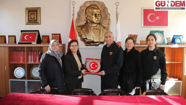Büber, Şehit Aileleri Derneğini ziyaret etti
