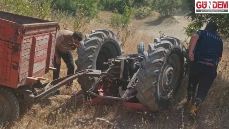 Devrilen traktörün sürücüsü öldü