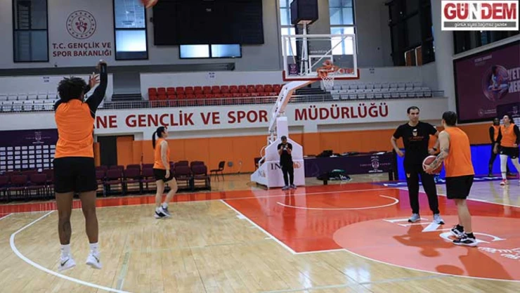 Dörtlü Final öncesi takımlar son antrenmanını yaptı