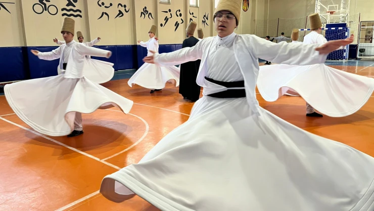 Edirne'de öğrencilerinden oluşan semazen grubu kuruldu