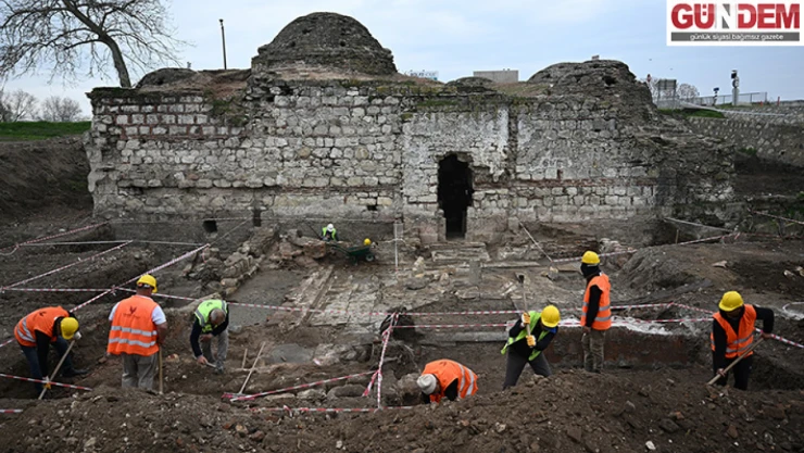 Edirne'de tarihi Gazi Mihal Hamamı'nın restorasyonu devam ediyor