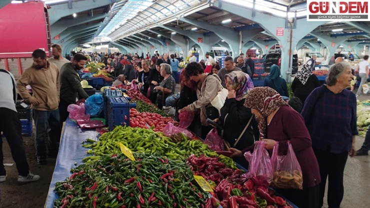 Edirne pazarı kış hazırlıklarıyla hareketlendi