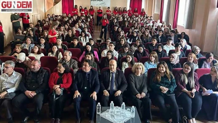 Edirneli gençler psikoloji bilimi için aynı çatıda toplandı