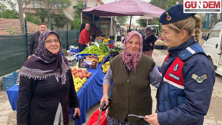 Esnaf ve vatandaşlara KADES tanıtıldı