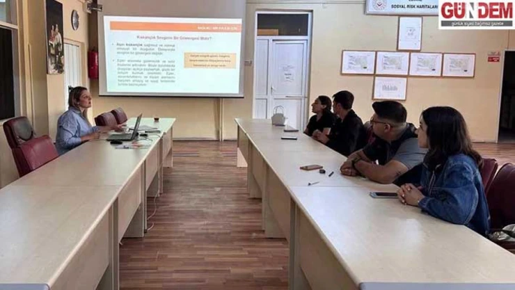 Genç çiftlere evlilik öncesi rehberlik