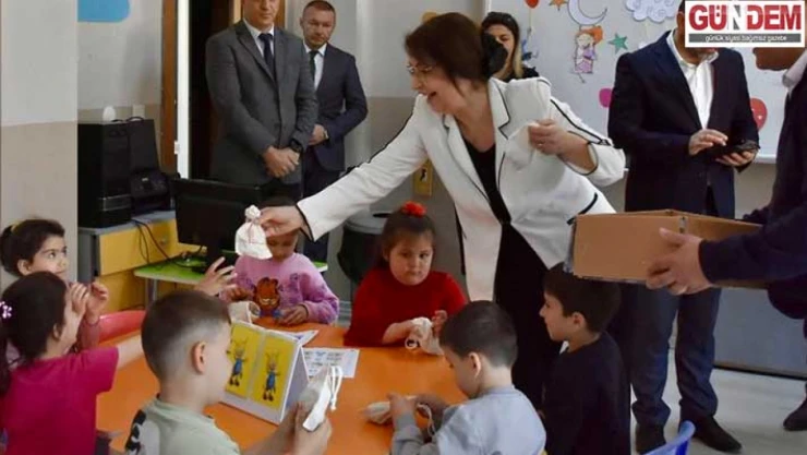 Güvenlik kutuları minik öğrencilere ulaştırıldı