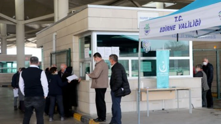 PCR testi zorunluluğu sürüyor