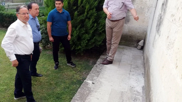 Külliyeye Özbekistan'dan misafir