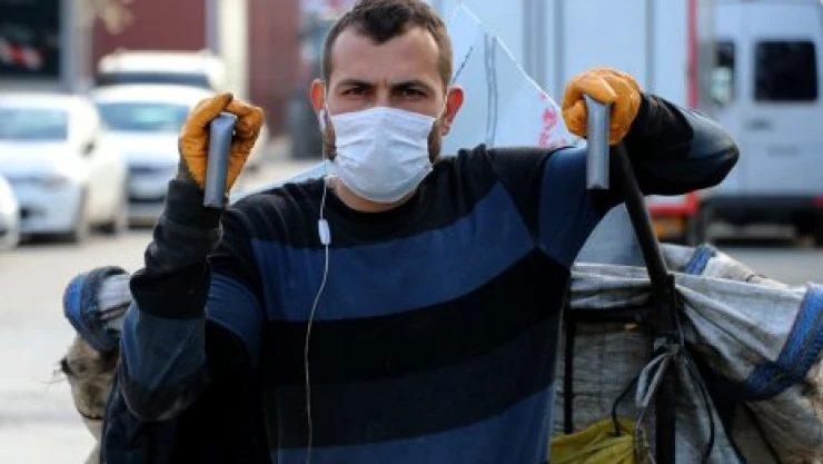 Bulduğu çantayı polise verdi