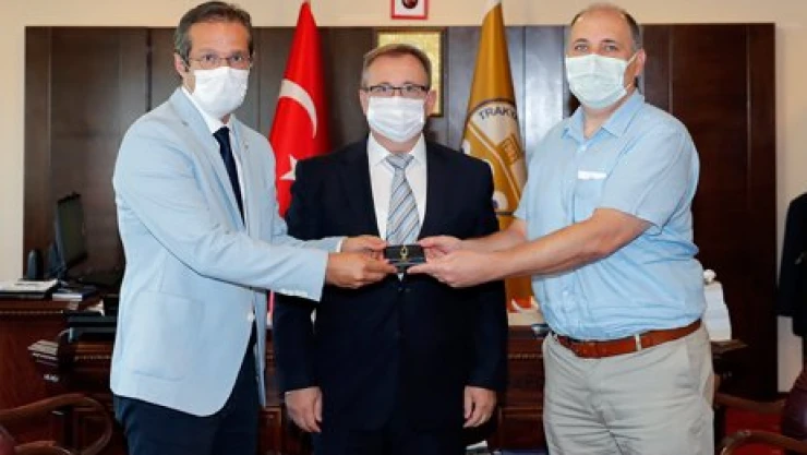 Halk pazarları açık