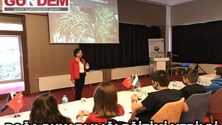 İstanbul Üniversitesinden Doç. Dr. Yılmaz tüketilebilenlerle karıştırılıp, bilinçsiz tüketilen bitkilerin zehirlenmeye yol açacağını belirtti: