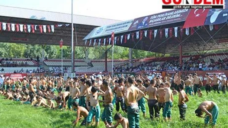 Geleceğin başpehlivanlarıyla başladı