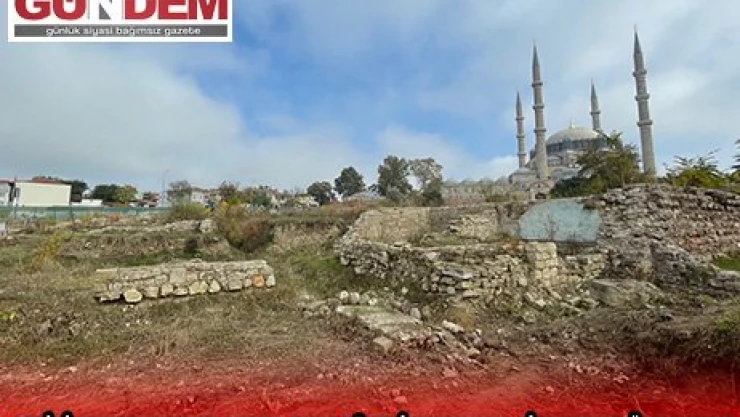 Selimiye Meydanı kazılarında Roma döneminden kalma aile mezarlığı bulundu