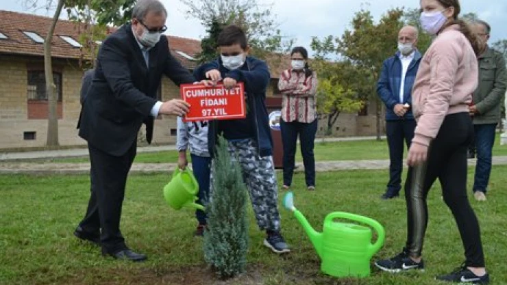 TÜ'den geleceğe 97'nci fidan