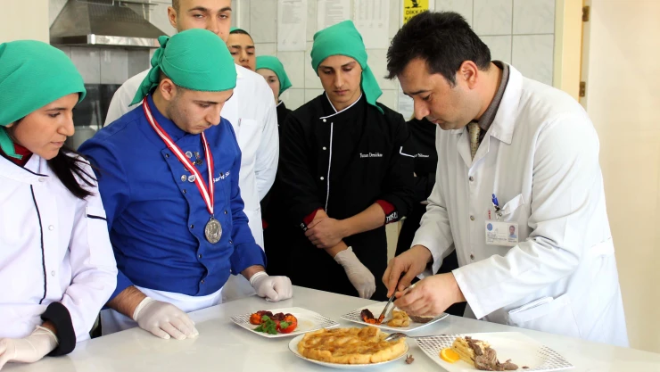 Dersimiz Osmanlı tatları