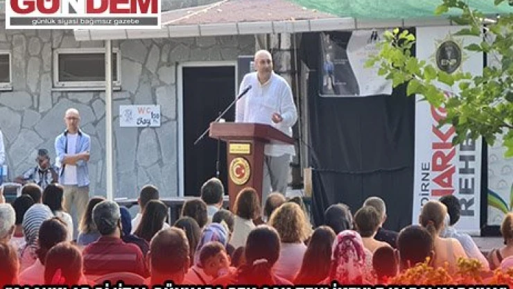 'Çocuklar ve gençlerin dijital dünyada pek çok tehlikeyle karşı karşıya' uyarısı