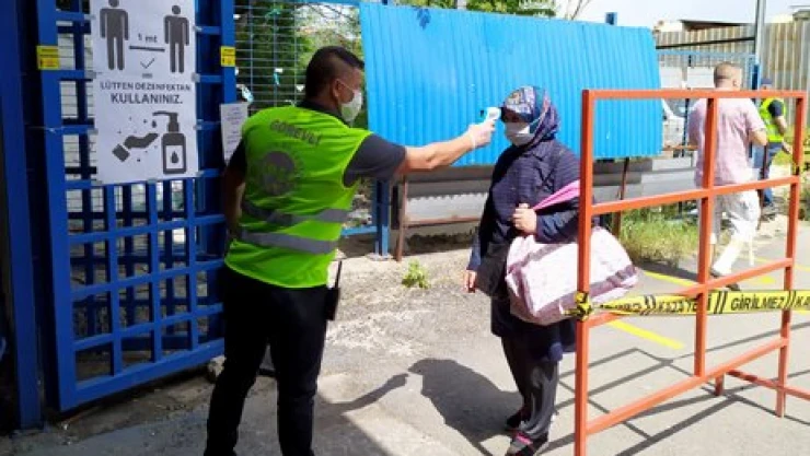 Ulus Pazarı kontrollü açıldı