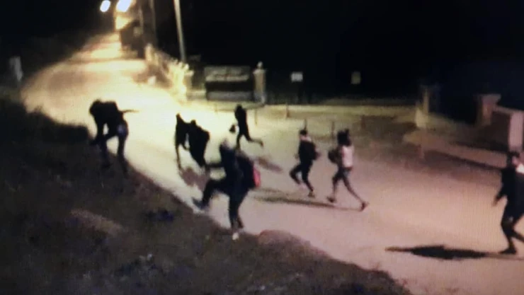 Polis dur dedi, onlar kaçtı