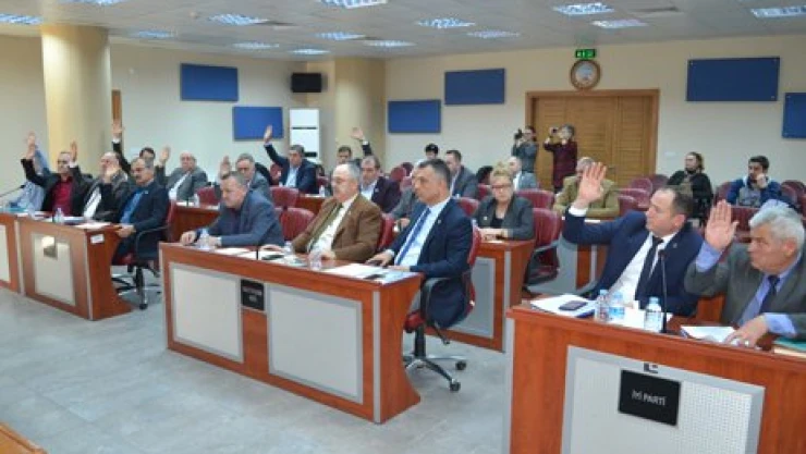 Özel idareler Meclisi böldü