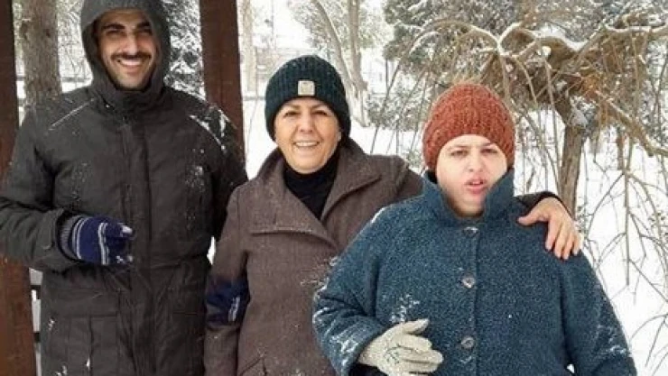 BİR ANNENİN FERYADI