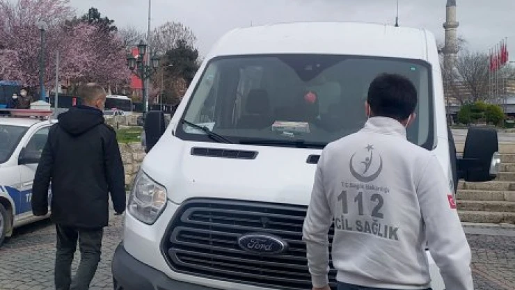Temaslı ama dışarıda