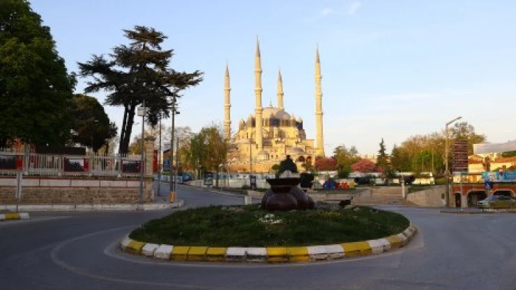 Tam kapanma süreci başladı