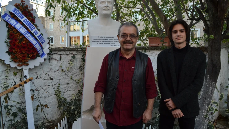 Babasının izinde