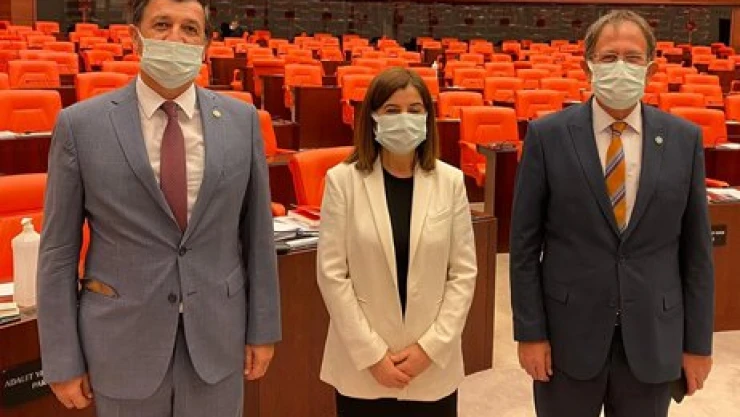 Mecliste birlikte hizmet yarışı