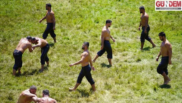 İkinci tura yükselen başpehlivanlar belli oldu