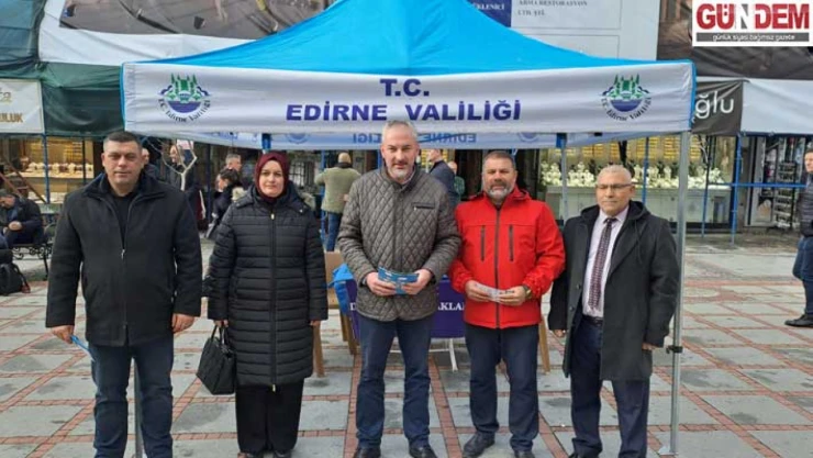 İnsan hakları standı açıldı