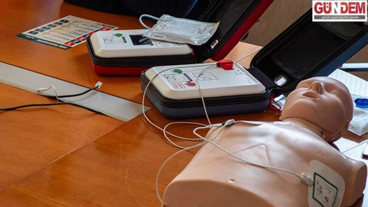 İpsala Sınır Kapısı'na ani kalp durmalarına müdahale cihazı yerleştirildi