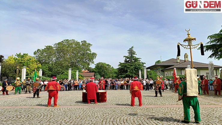 İstanbul'un Fethinin 572'nci yıldönümünde 'kutlu yürüyüş'