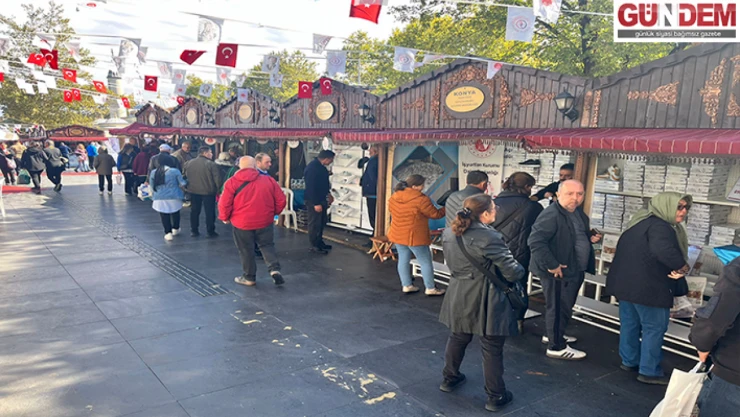 İşyurtları Ürün ve El Sanatları Fuarı'na vatandaşlar ilgi gösterdi