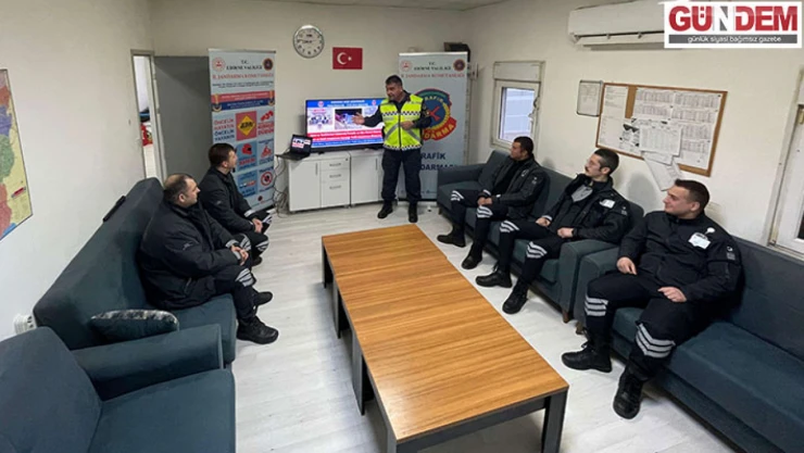 Jandarma'dan İl Göç İdaresi personeline eğitim