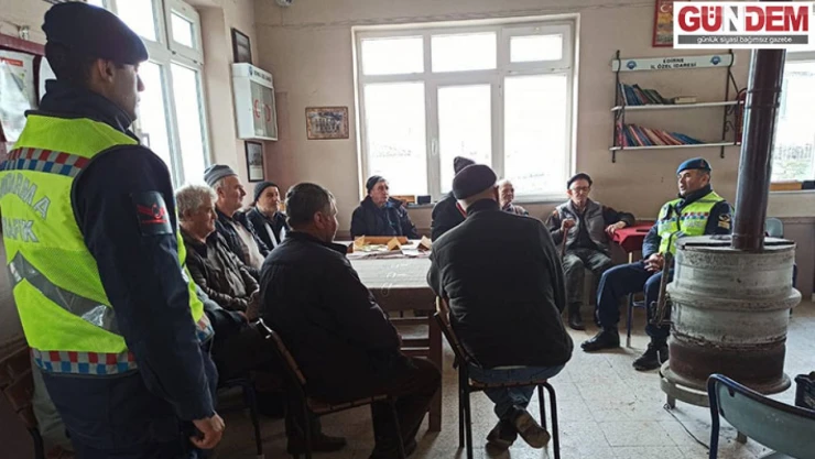 Jandarma ekipleri, köy sakinlerini bilgilendirdi