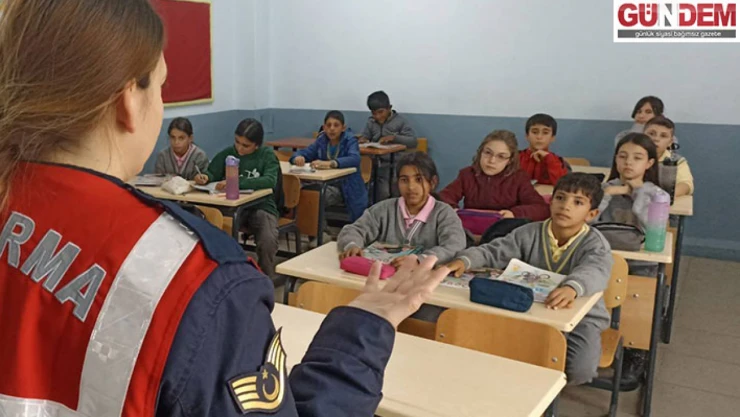 Jandarma ekipleri öğrencilere eğitim verdi