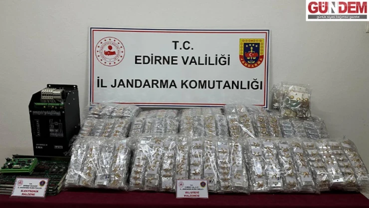 Jandarma ekiplerince 1 Milyon Liralık Kaçak Takı Ele Geçirildi