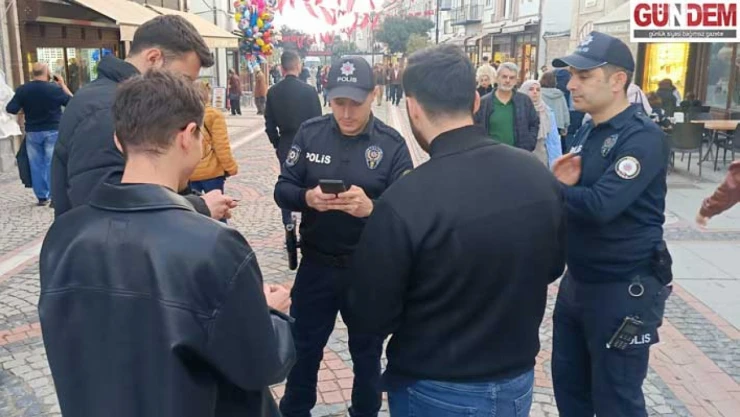 Kalabalığa karşı polis tedbiri