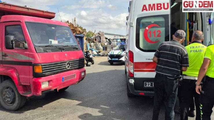Kamyonet ile çarpışan motosikletin sürücüsü yaralandı