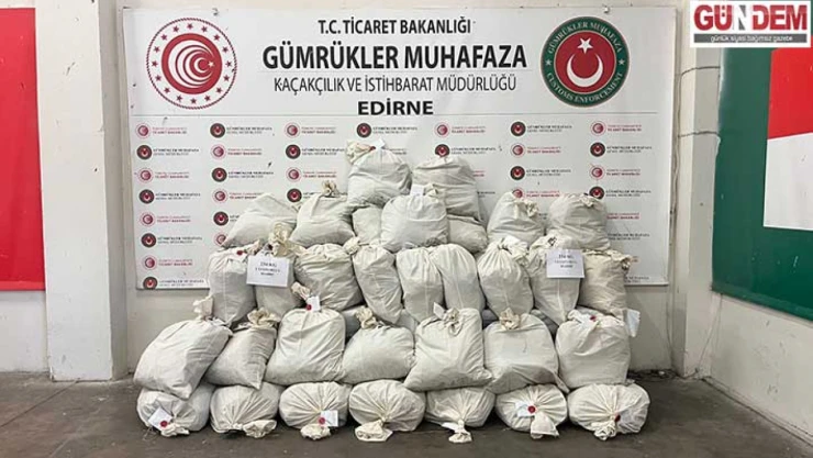 Kapıkule'de otobüste yaklaşık 234 kilogram esrar ele geçirildi