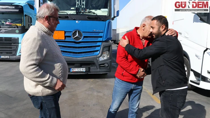 Kapıkule'de tır şoförleri bayrama ailelerinden uzakta girdi
