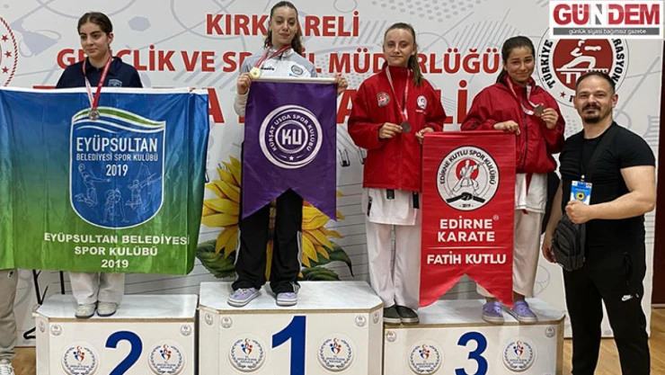 KARATE'DE 8 MADALYA!